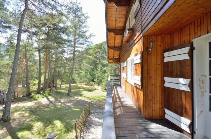 Large Riverside Chalet Near Gorges Du Verdon La Bastide  المظهر الخارجي الصورة